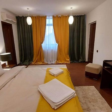 Ambiennt Hotel Bukarest Kültér fotó