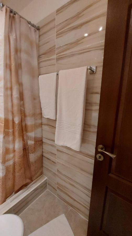 Ambiennt Hotel Bukarest Kültér fotó