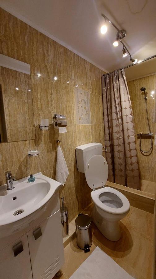 Ambiennt Hotel Bukarest Kültér fotó